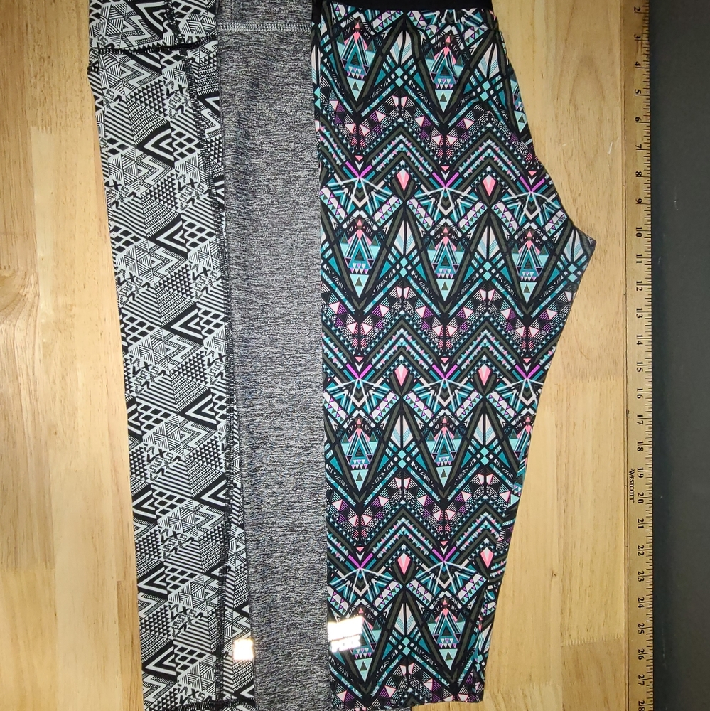 Victoria's Secret PINK Capri Workout Pant Bundle